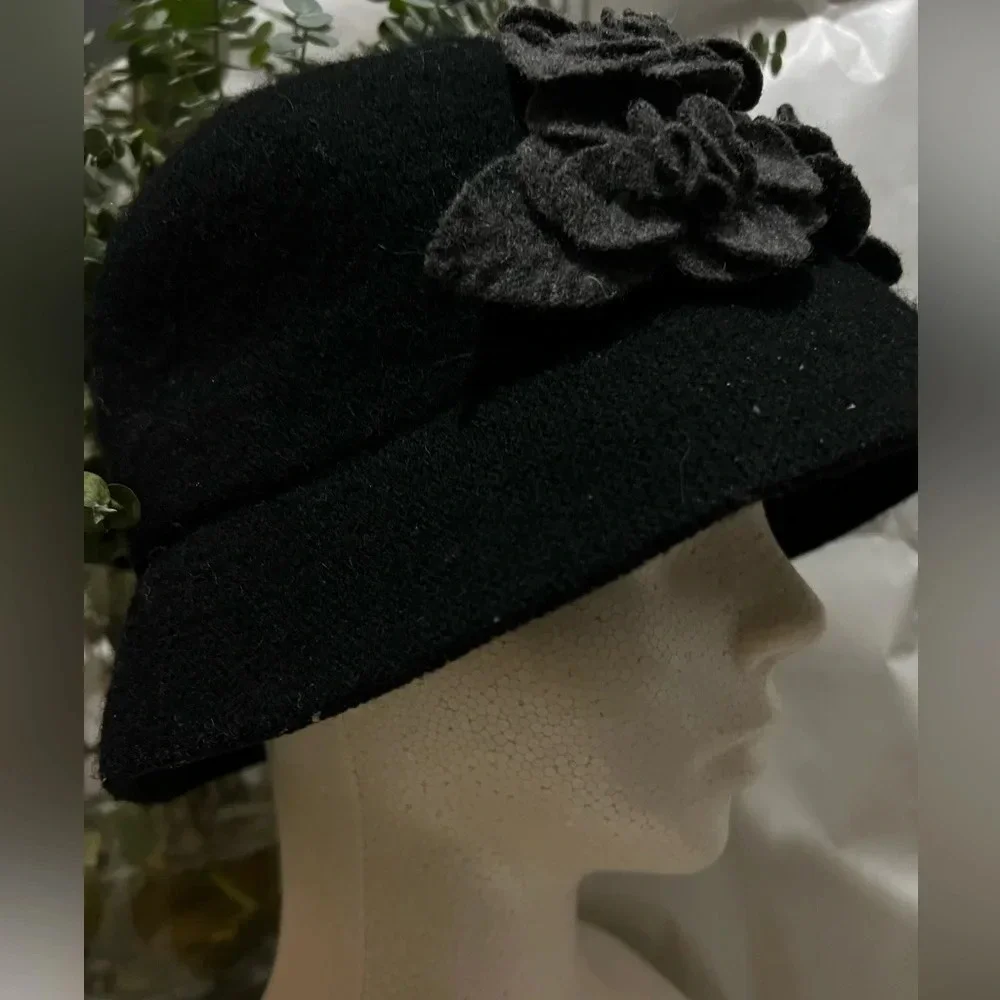 Winter Black Hat